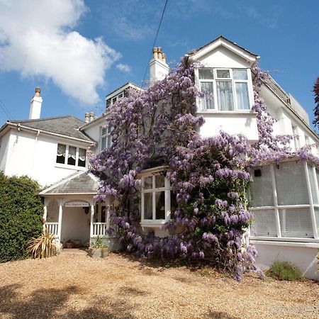 Fines Bayliwick Hotel Bracknell Exterior photo