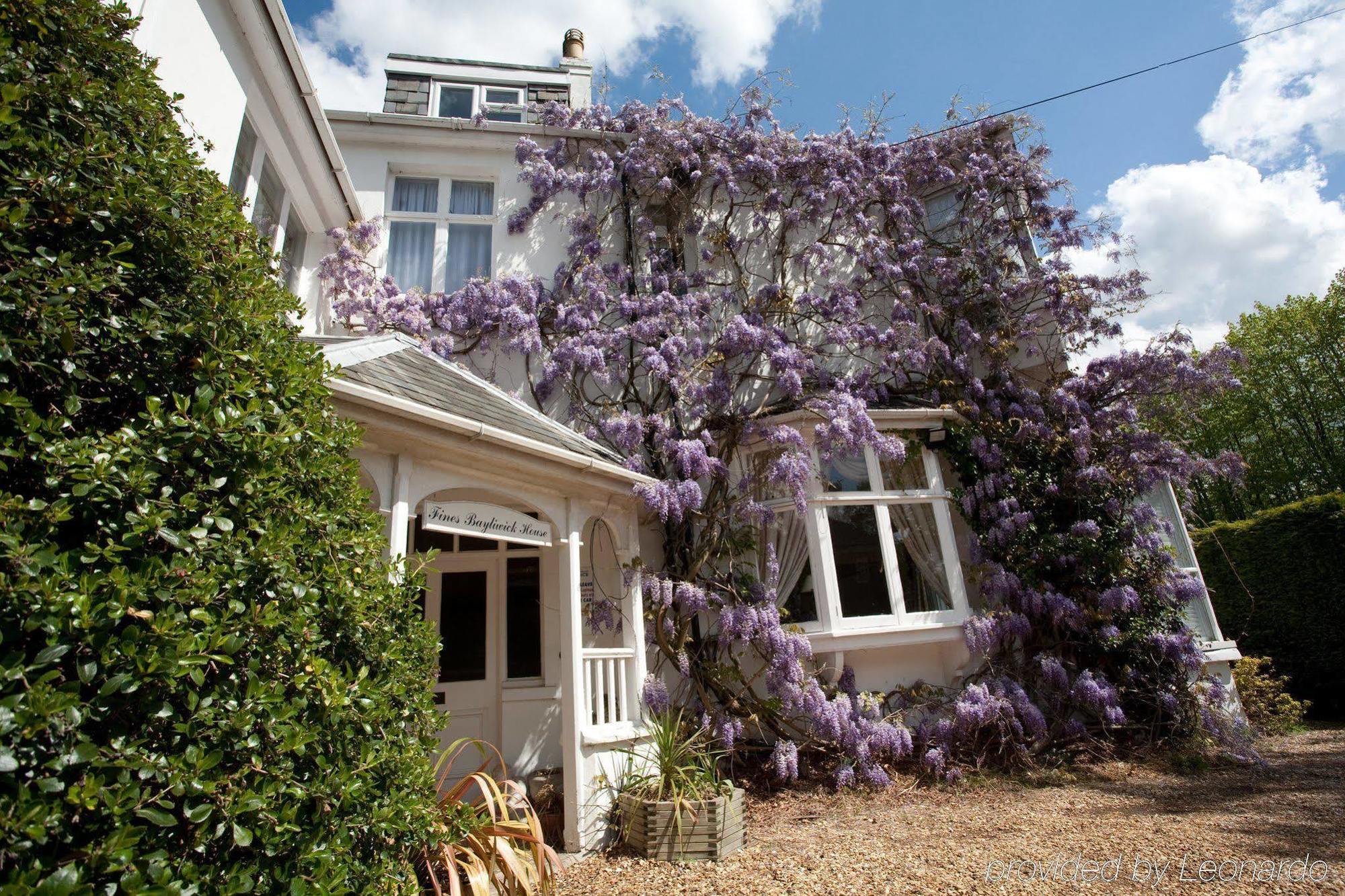 Fines Bayliwick Hotel Bracknell Exterior photo